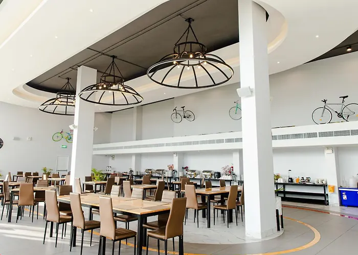 Tour De Phuket Hotel - Sha Plus