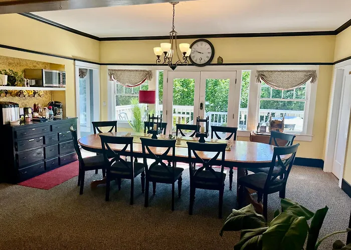 Bayberry Inn B&B And Oregon Wellness Retreat