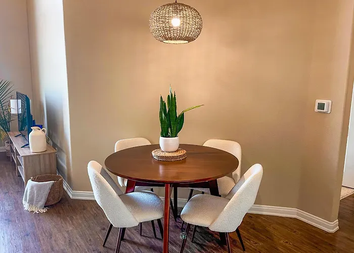Sunny 1Bdr Centrally Located In Marina Del Rey