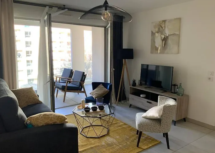 Logement Cosy Climatise Avec Parking