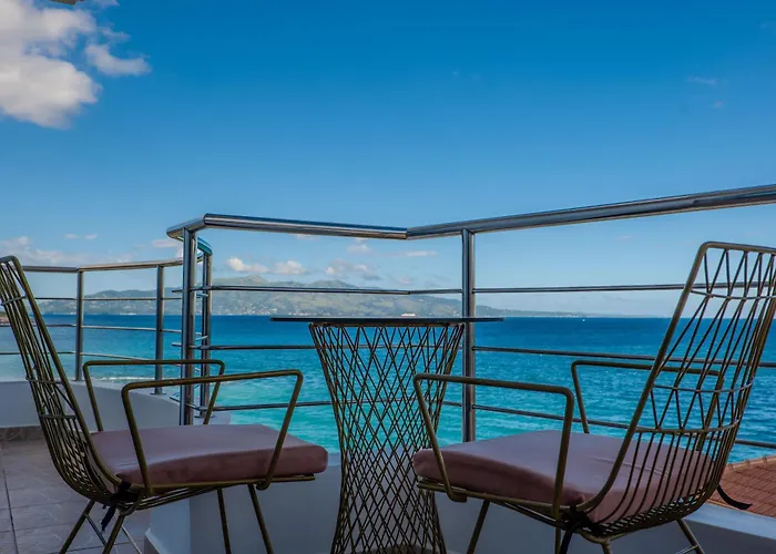 El Mare Hotel