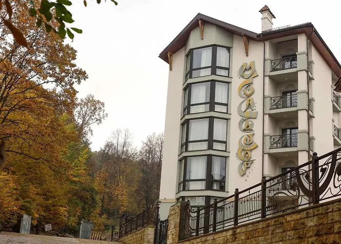 Molfar Resort Hotel & Spa Карпати