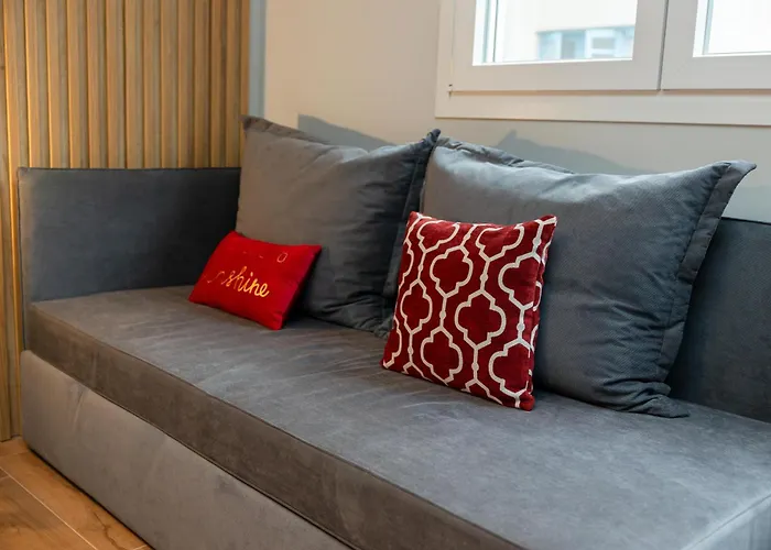 Valaoritou 3 Luxury Rooms