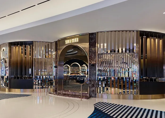 Fontainebleau Las Vegas By Suiteness