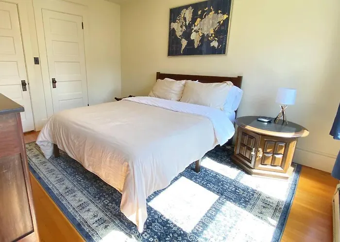 Historic Downtown Flat, #3