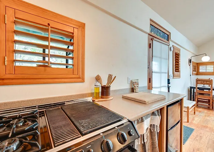 Pet-Friendly Flagstaff Studio Cabin W/ Patio