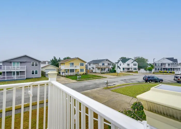 Brigantine Getaway: Walk To The Beach!