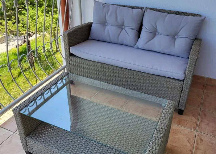 Tip-Top Apartmenthouse