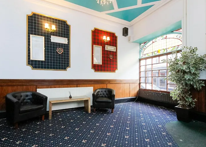 Carlton Hotel