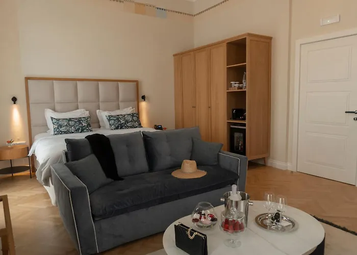 Epicure Suites