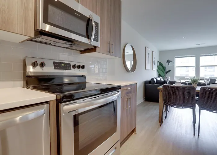 Chic 1Br Alexandria Retreat - Fast Metro Access