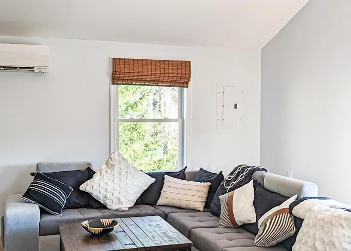 Glen Mary Apartments