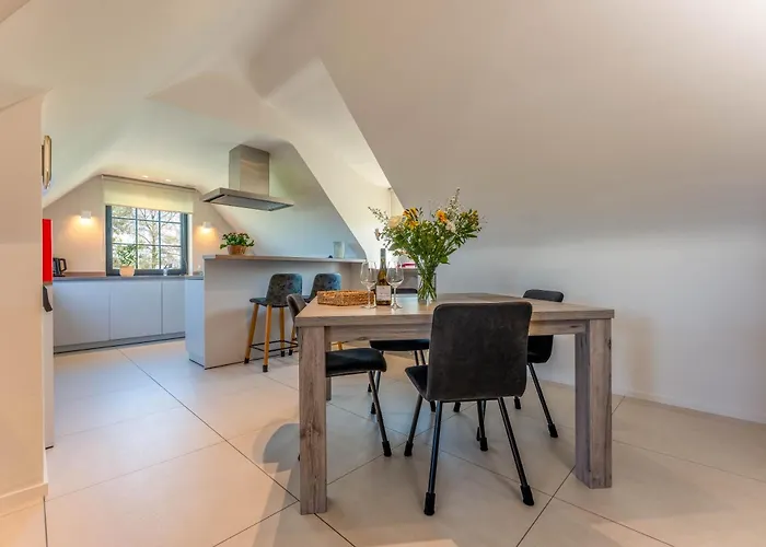 Hoeve Den Akker - Luxueuze Vakantiewoningen Met Privetuinen En Alpaca'S Nabij Brugge, Damme, Knokke, Sluis En Cadzand