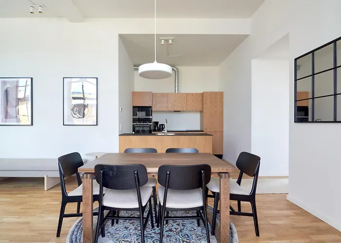 Cozy And Bright Apartments With Private Car Park