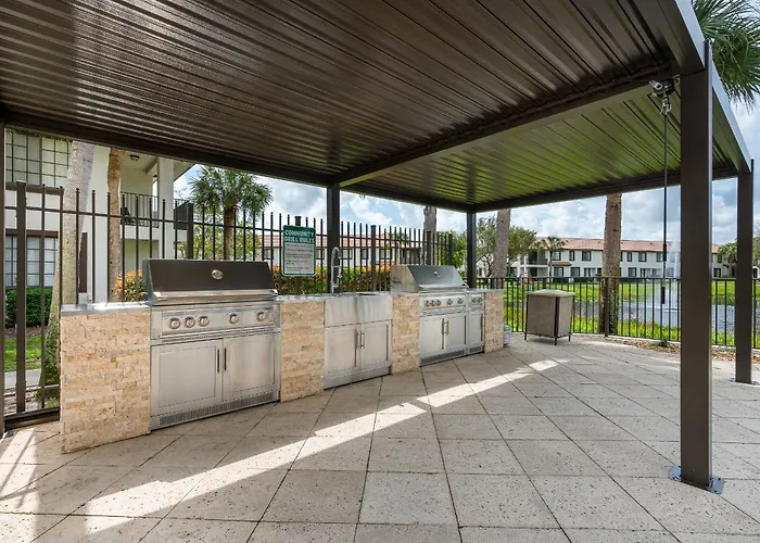 Newly Remodeled Lakefront Oasis