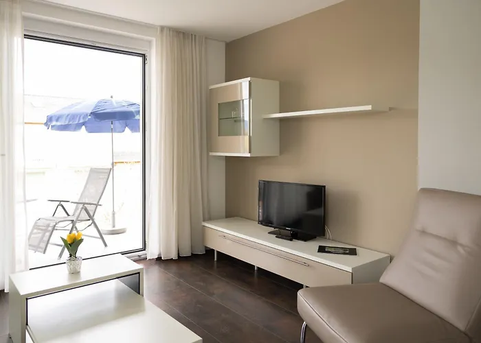 2 Zimmer Ferienwohnung mit 2 Balkons in Südbaden Bad Bellingen Hertingen Golf, Bike und Weinprobe
