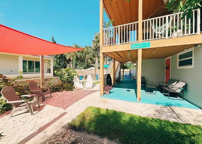Lala'S Beach House