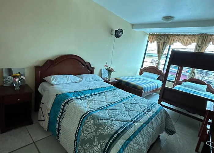 Kanoas Hostal