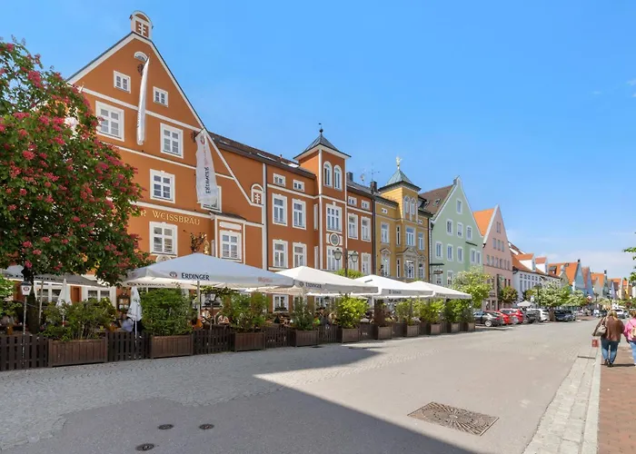 Luxury Penthouse For 8 - Center - Parking - Therme 8 Min - Airport 15 Min