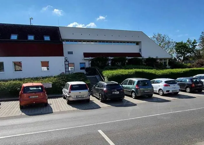 Park Hotel Pruhonice