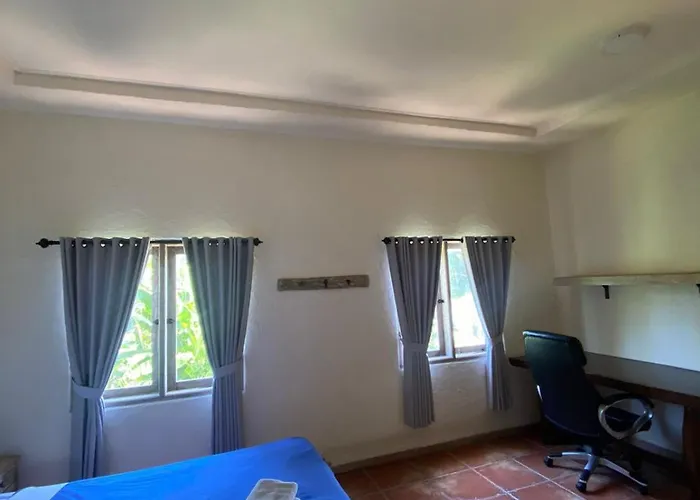 Mango 5 Hotel