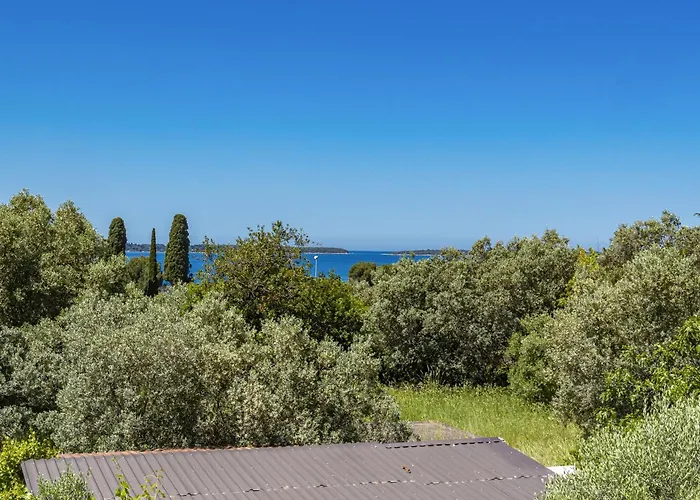 Apartment Nenad - Amazing Sea View ! Only 500 Meters From The Beach !