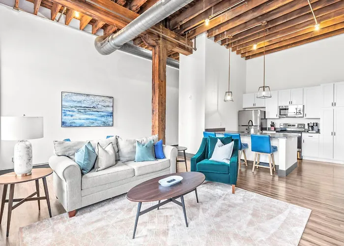 Brick & Bed Riverfront Lofts, Pc 104