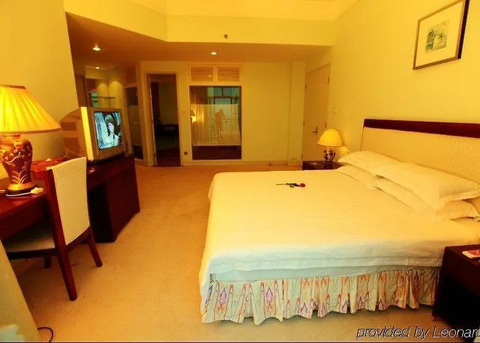Jin Jiang Hot Spring Hotel