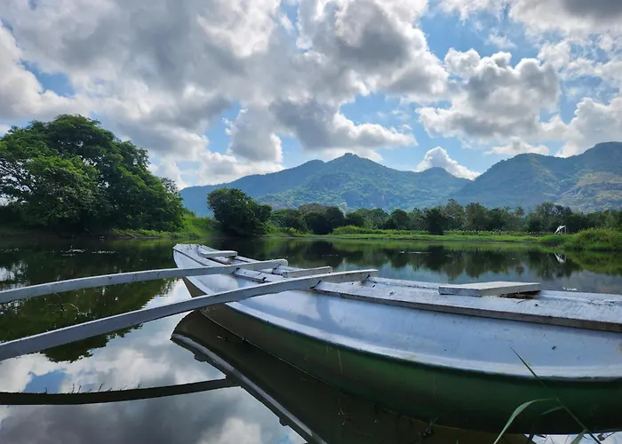 Samabe Lake
