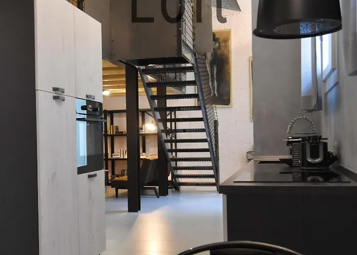 Contemporary Design Loft & Apartment Padova