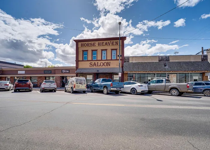 Saloon-Style Prosser Loft In Wa Wine Country!