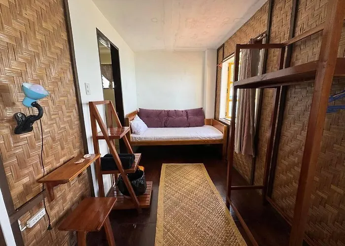 White Knight Seaview Room