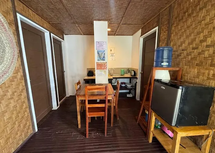 White Knight Seaview Room