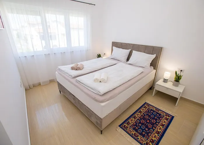 Luna - Modern & Stylish Apartment