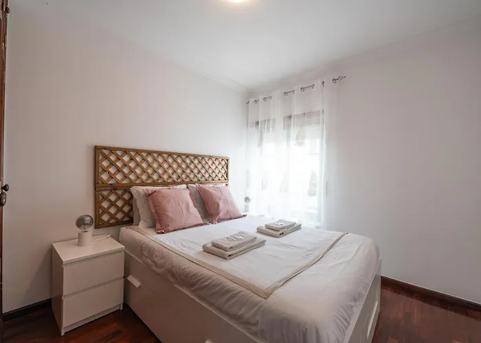 Lovely House, Paredes Alenquer