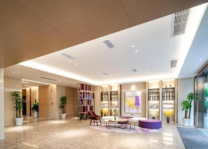 Lavande Hotel Zunyi Times Tianjie