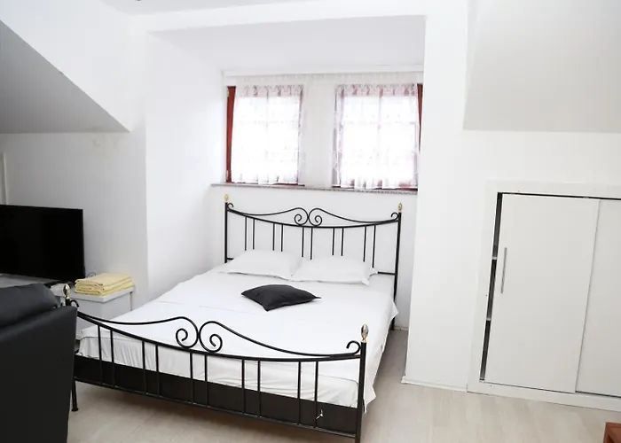 Hotel Venisi