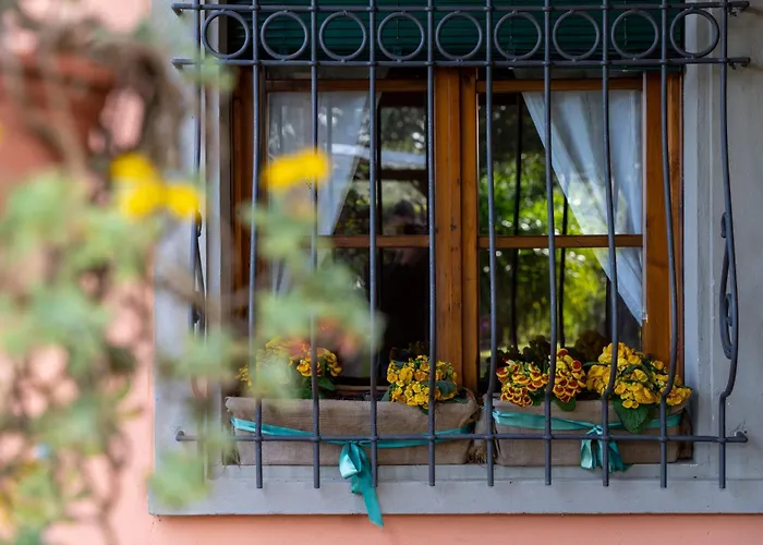 Villa Sunshine Apartments