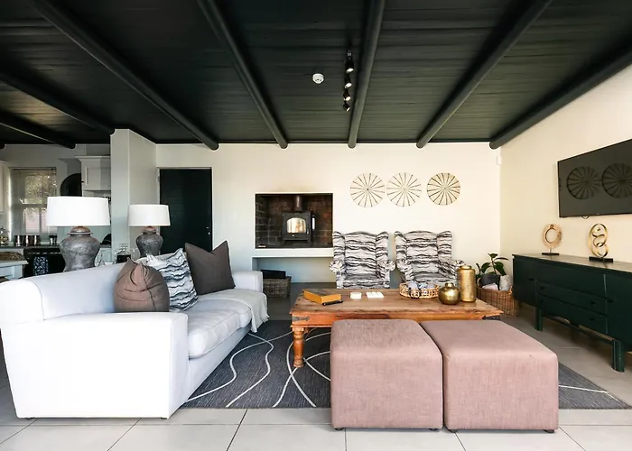 Abalone Hotel & Villas