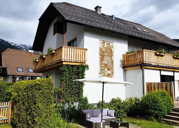 Haus Katris