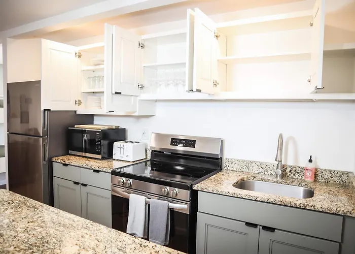 Condo In Crescent Bar