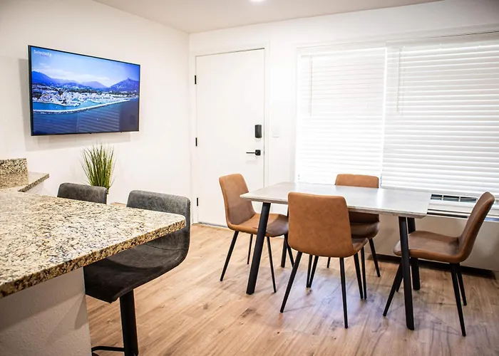Condo In Crescent Bar