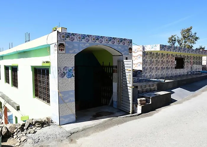 Goroomgo Prem Home Stay Ranikhet