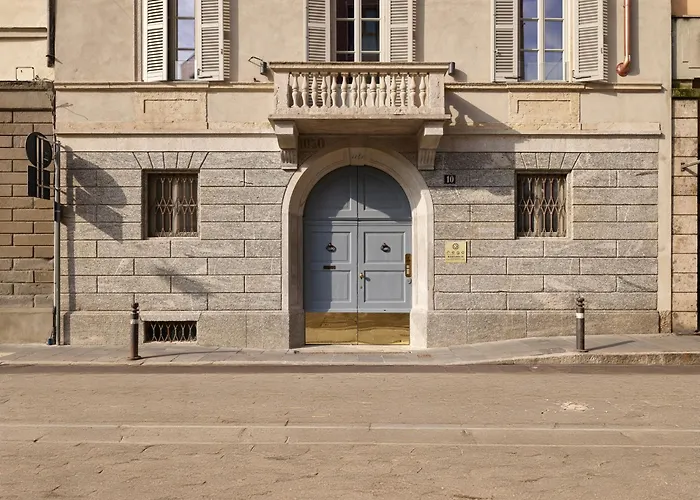 Rego Apartments Borfuro - Boutique Aparthotel & Spa With Some Off-Site Apartments In The Heart Of Bergamo City Center