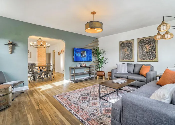 Pikes Breeze - Premier Locale Workcation Hub