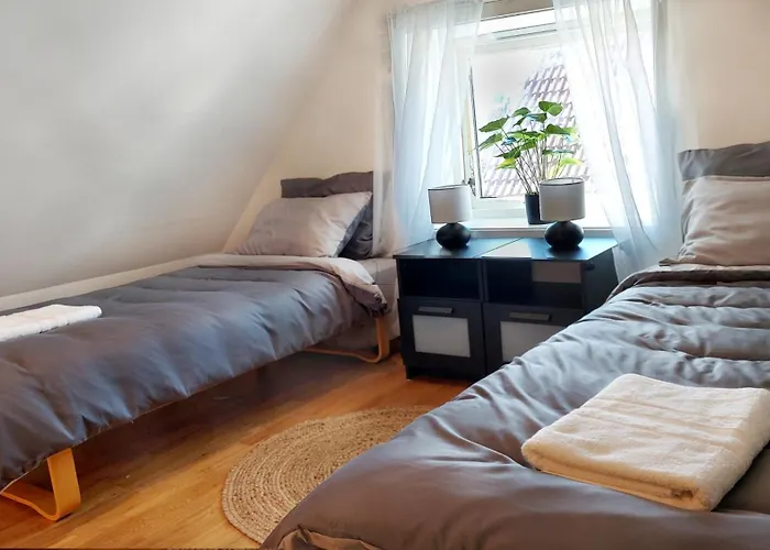Central Modern Lyse Fjord Apartment
