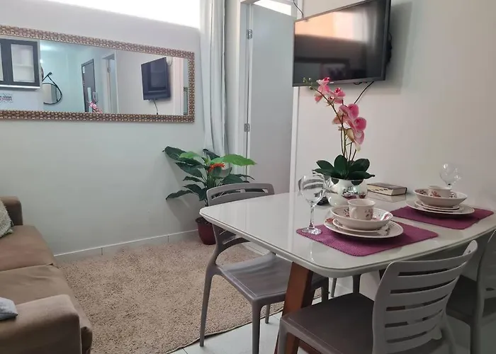 Apt 01 Central Com 2 quarto ar cond e 2 tv smart