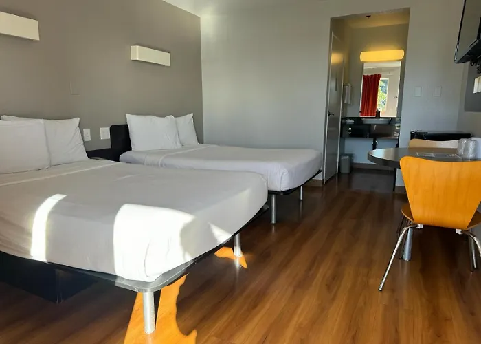 Motel 6-Ventura, Ca - South