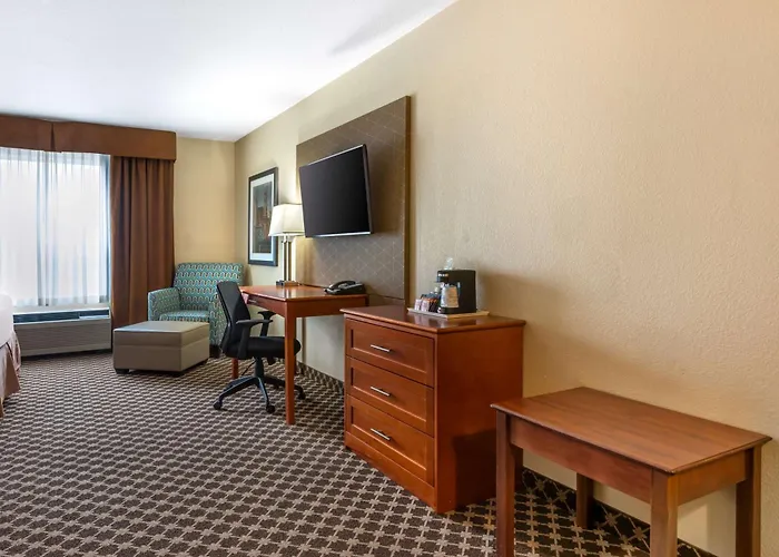 Best Western Strathmore Inn