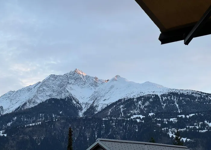 Studio mit See- und Bergblick
